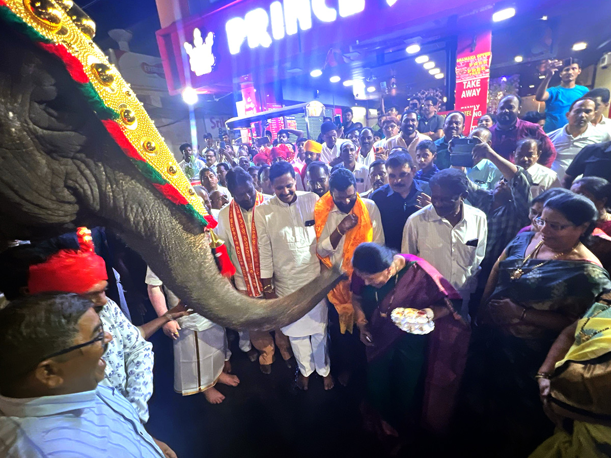 Sri Venkateswara Swamy Shobha Yatra at Karimnagar8