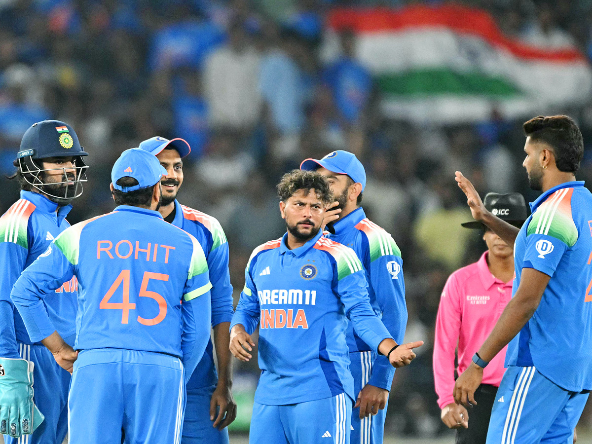 India beat England by 142 runs to win series 3-0 in Ahmedabad Photos12