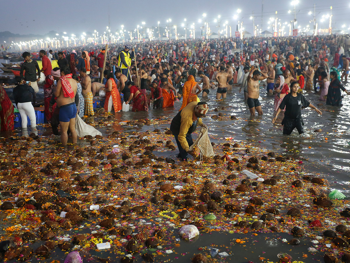 occasion on Maghi Purnima during the Maha Kumbh 2025 in Prayagraj17