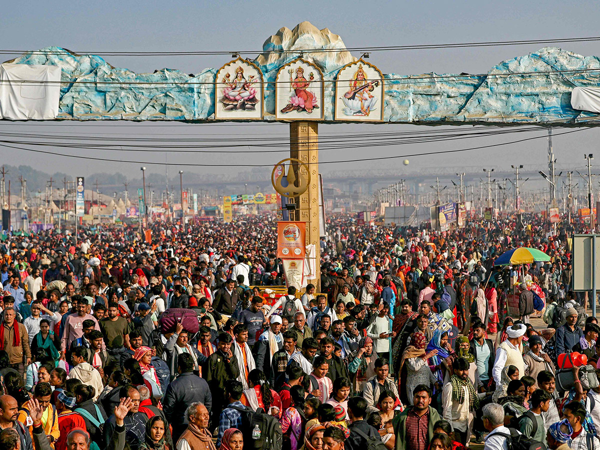 occasion on Maghi Purnima during the Maha Kumbh 2025 in Prayagraj9