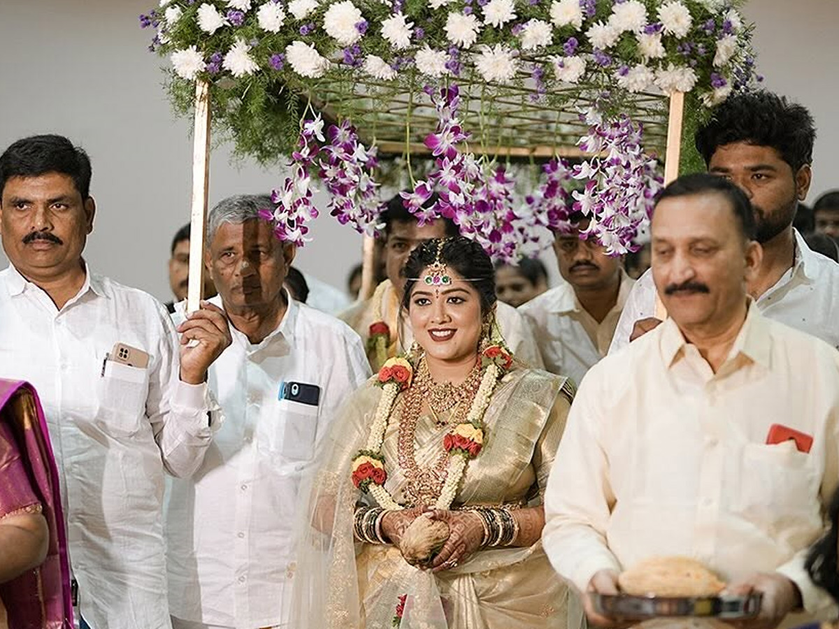 Actress Meghana Shares Wedding Photos8