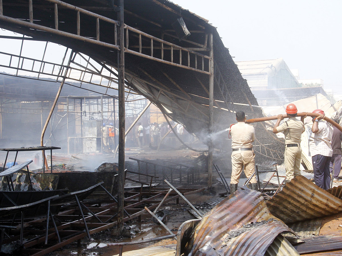 Fire Breaks Out at Vijayawada Jalakanya Exhibition Photos14