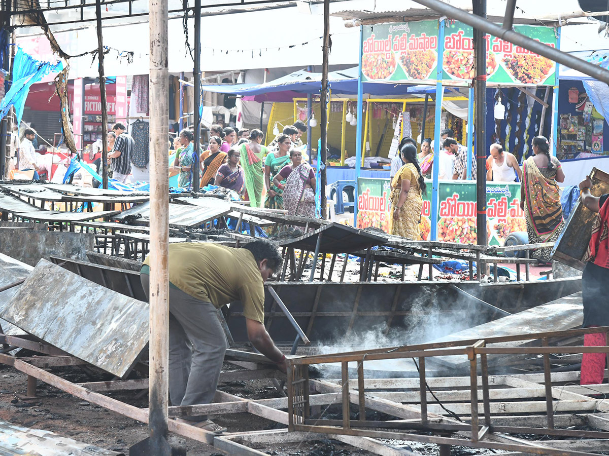 Fire Breaks Out at Vijayawada Jalakanya Exhibition Photos2