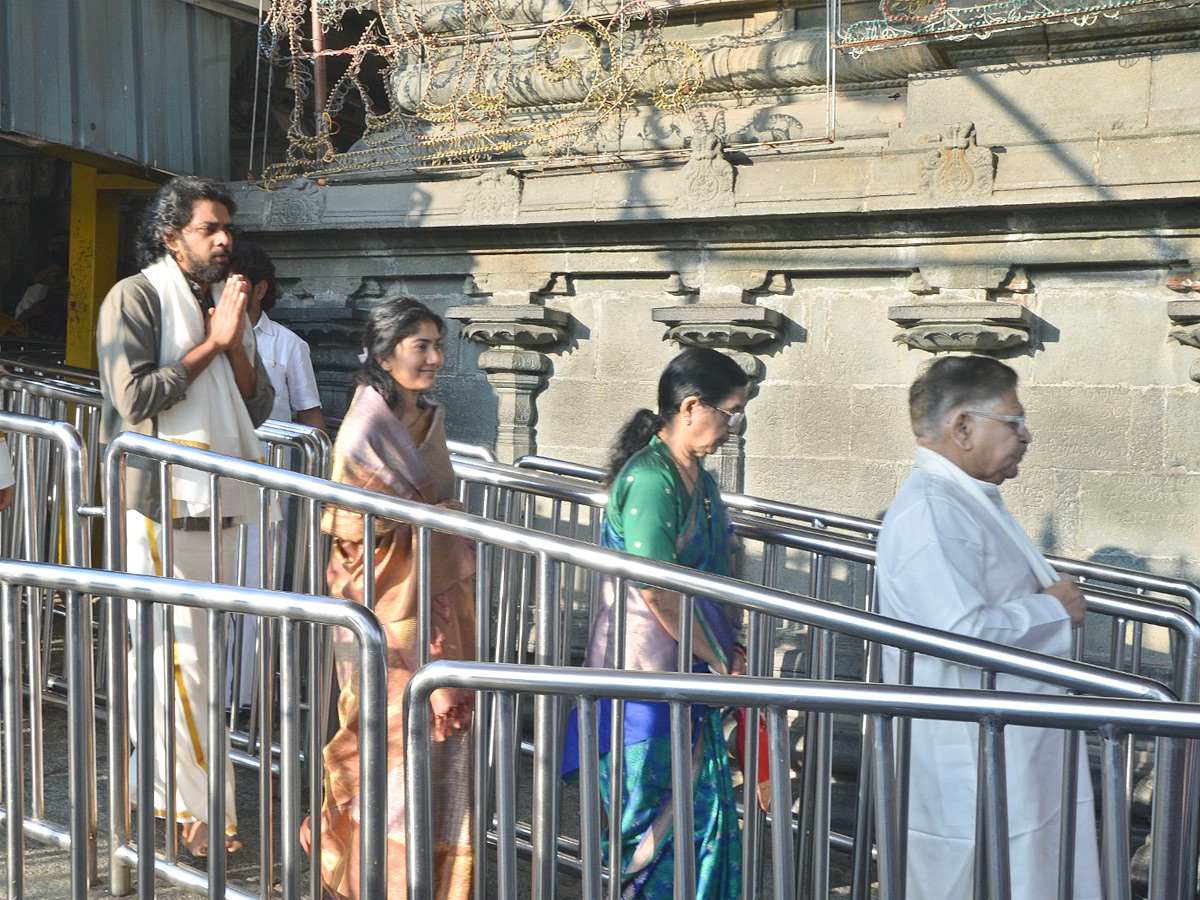 Thandel Movie Team at Tirumala9