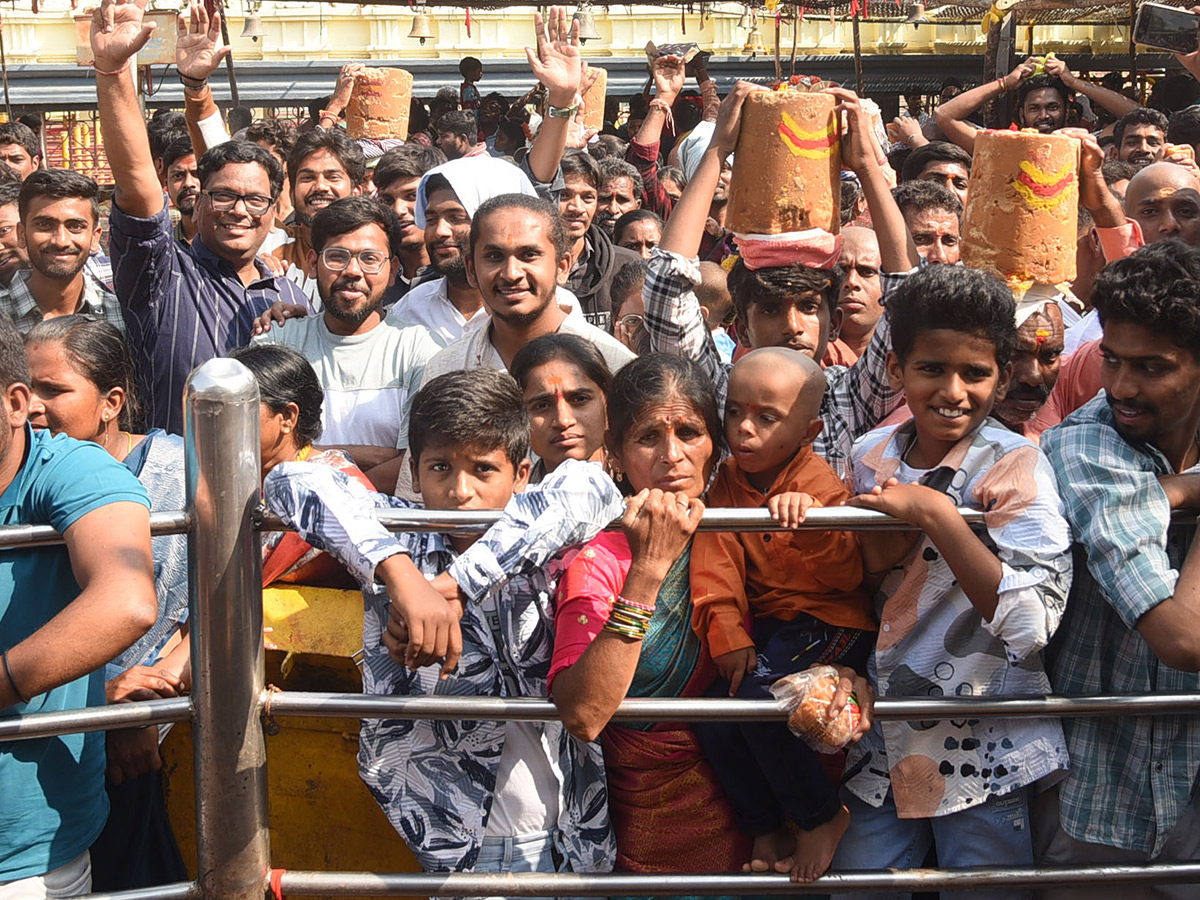 Mini Medaram Jatara 2025 at Mulugu District Photos18