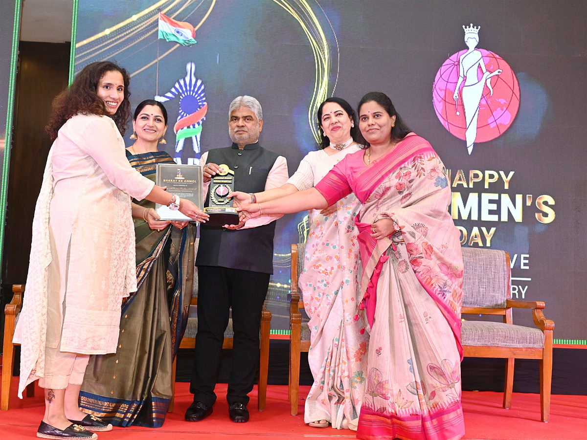 Bharat Ke Anmol women Awards Ceremony Photos19