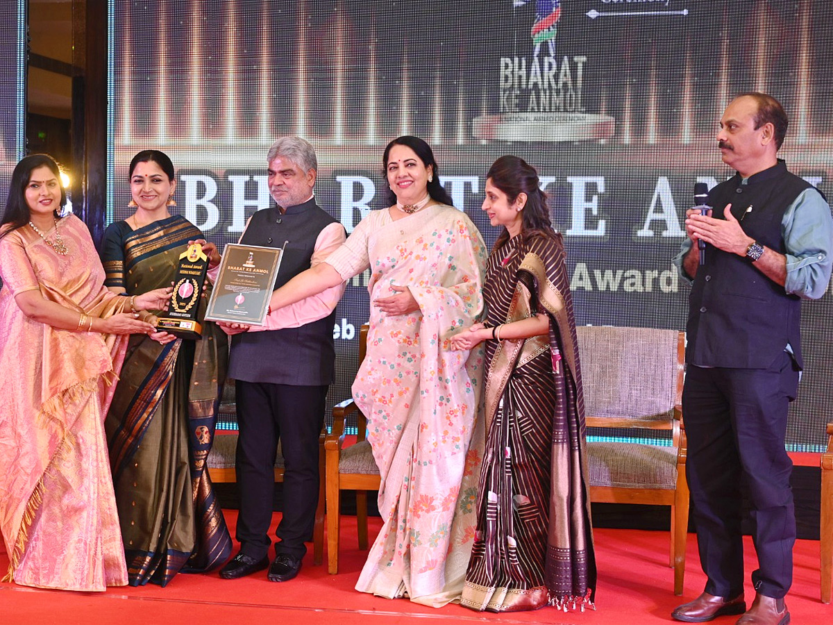 Bharat Ke Anmol women Awards Ceremony Photos24