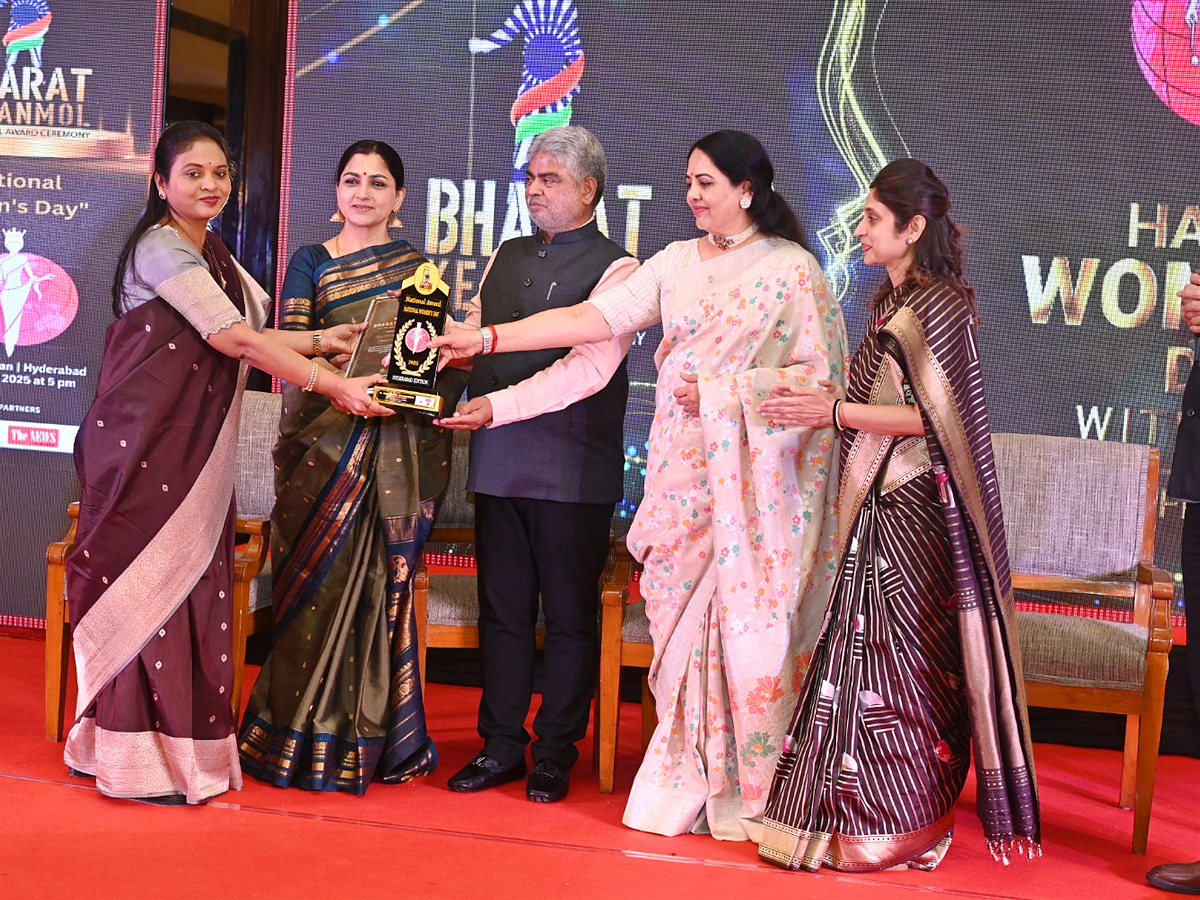 Bharat Ke Anmol women Awards Ceremony Photos25