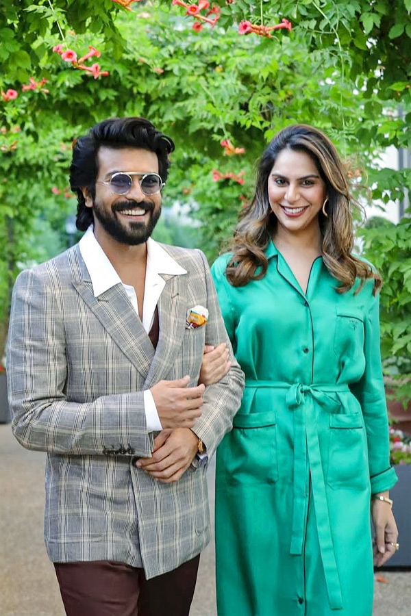 Ram Charan Shares a Beautiful pictures with his Wife Upasana Kamineni On Valentines Day Photos 4