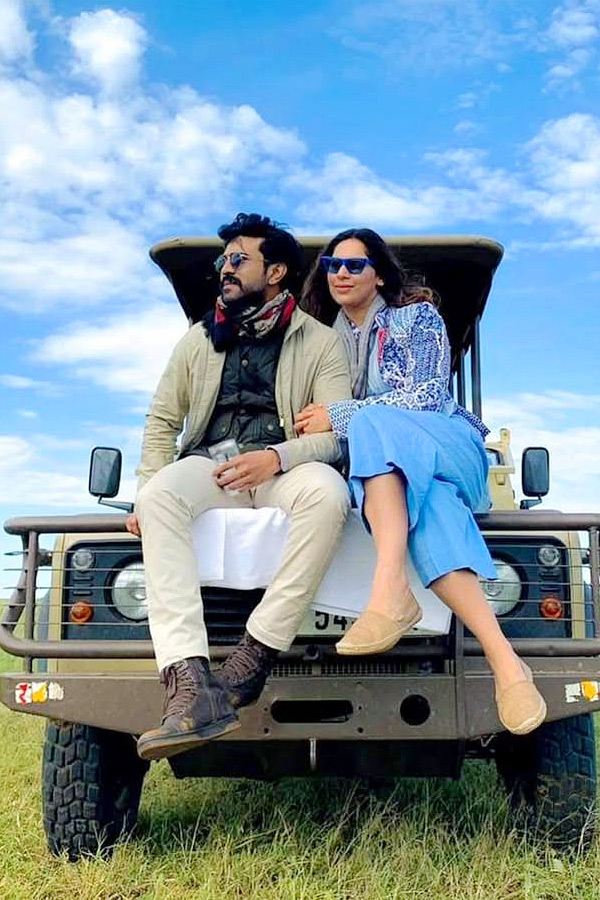 Ram Charan Shares a Beautiful pictures with his Wife Upasana Kamineni On Valentines Day Photos 10