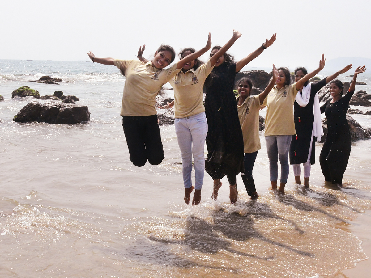 Valentines Day Celebration in Visakhapatnam Rk Beach10