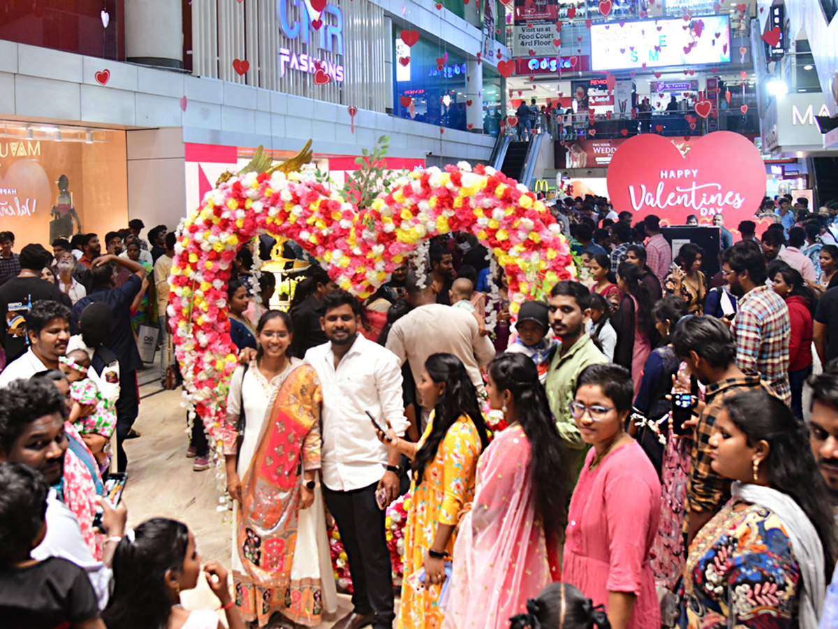 Valentines Day Celebration in Visakhapatnam Rk Beach7