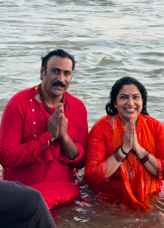 Haritha and Srivani at the Mahakumbh Mela, Ariana at Arunachalam5