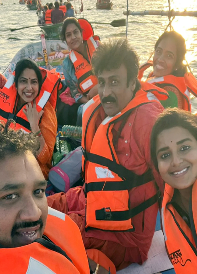 Haritha and Srivani at the Mahakumbh Mela, Ariana at Arunachalam8