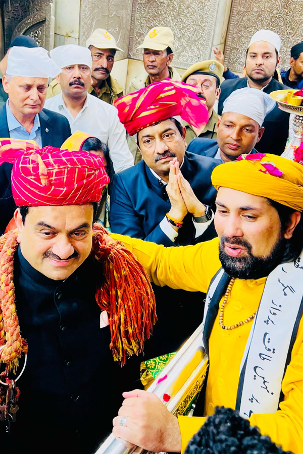 Gautam Adani visits Ajmer Sharif Dargah Photos5