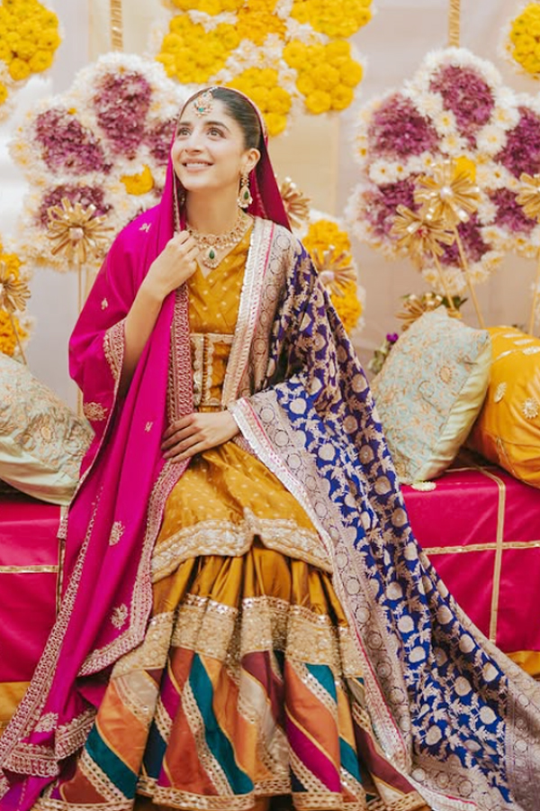 Mawra Hocane In A Traditional Mustard Gharara Looks Ethereal For Her Mehendi Festivities5