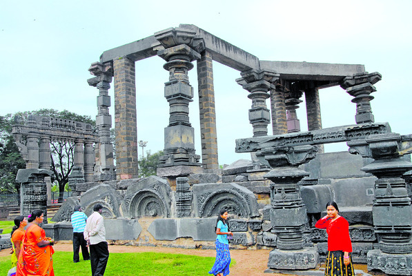 పర్యాటకులకు గుడ్‌న్యూస్‌..1