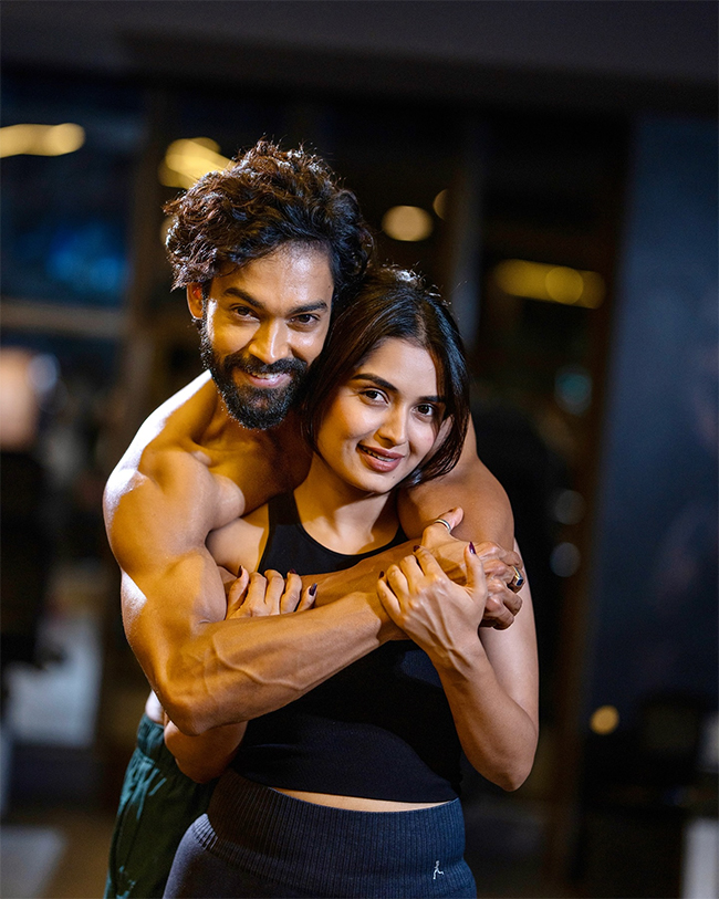 Serial actor Shivakumar Marihal six pack with Priyanka Jain, photos goes viral6