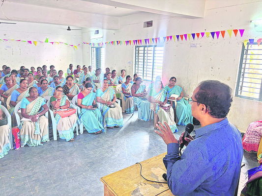 మహాశివరాత్రికి ఆర్టీసీ ప్రత్యేక బస్సులు ˘
2