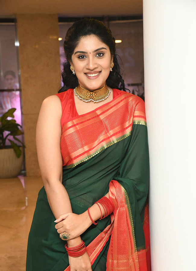 Actress Dhanya Balakrishna At Baapu Pre Release Event11