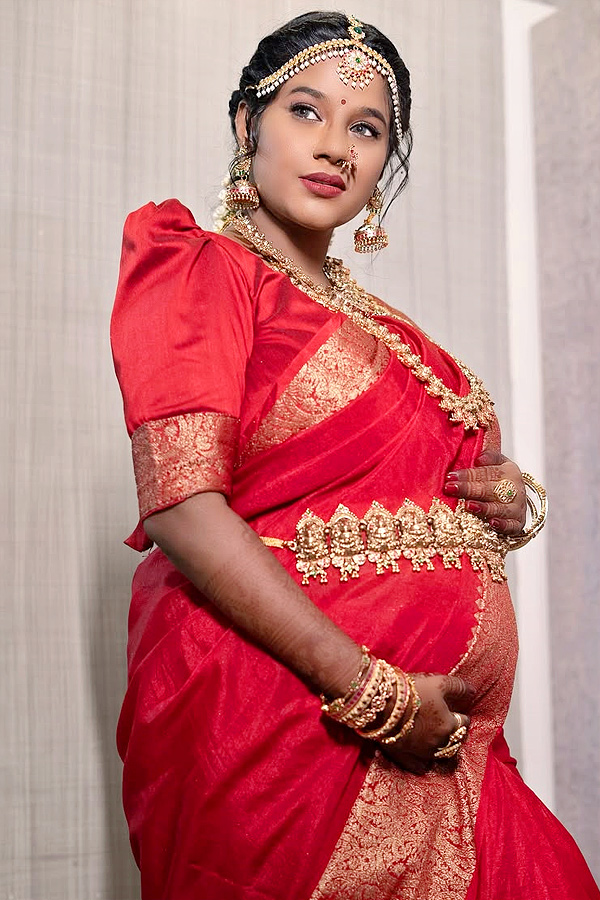 Sundari actress Gabrella Sellus shares pictures from her baby shower Photos Viral6