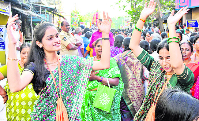 కనుల పండువగా జగన్నాథ రథయాత్ర2