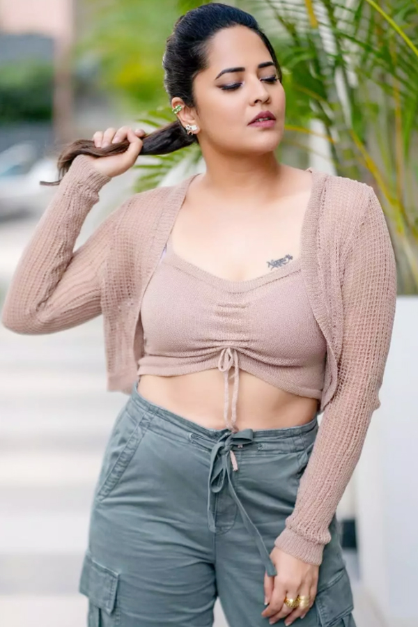 Anasuya Bharadwaj turning heads with every photo look10