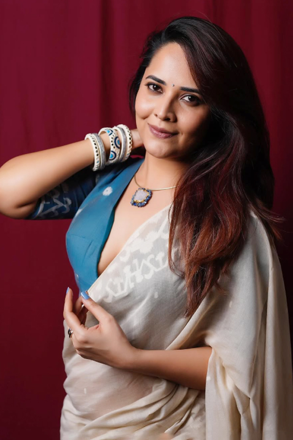 Anasuya Bharadwaj turning heads with every photo look2