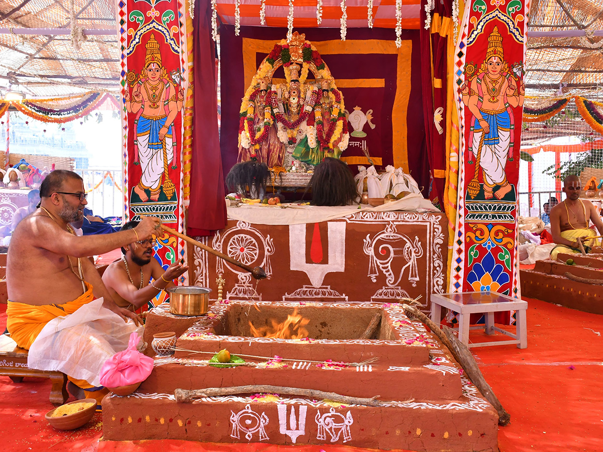 Giri Pradakshina in Yadagirigutta Temple Photos13