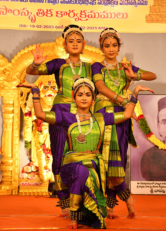 Giri Pradakshina in Yadagirigutta Temple Photos21