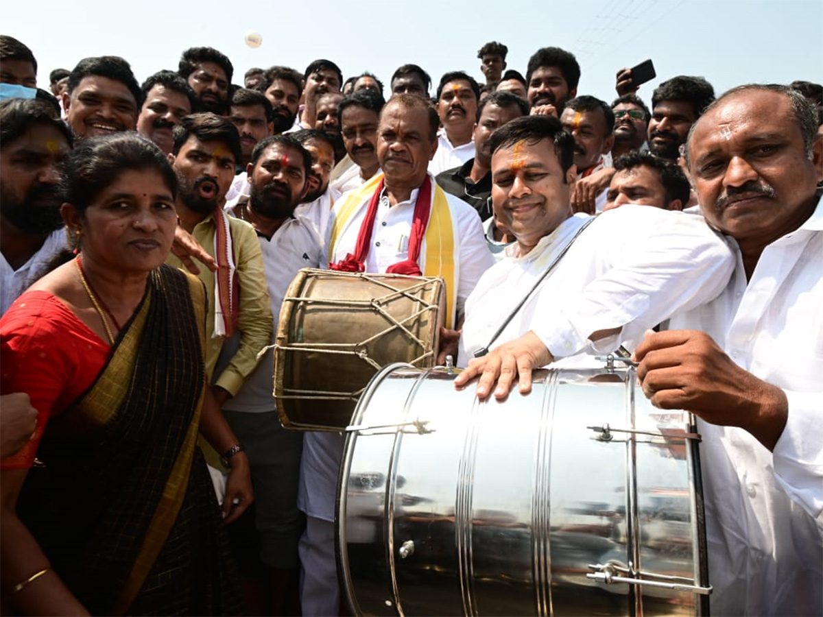 Peddagattu Lingamanthula Swamy Jatara 2025 Photos2