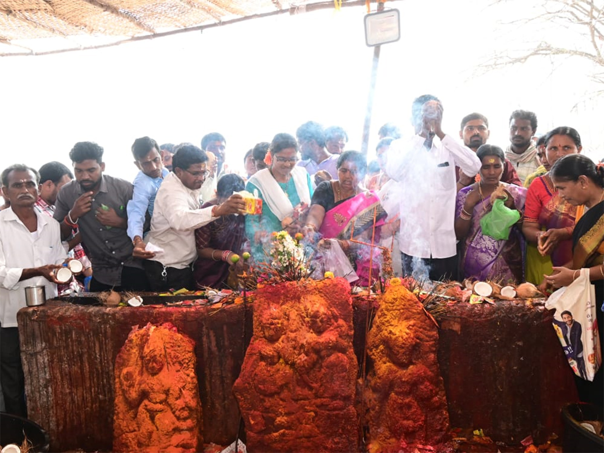 Peddagattu Lingamanthula Swamy Jatara 2025 Photos8