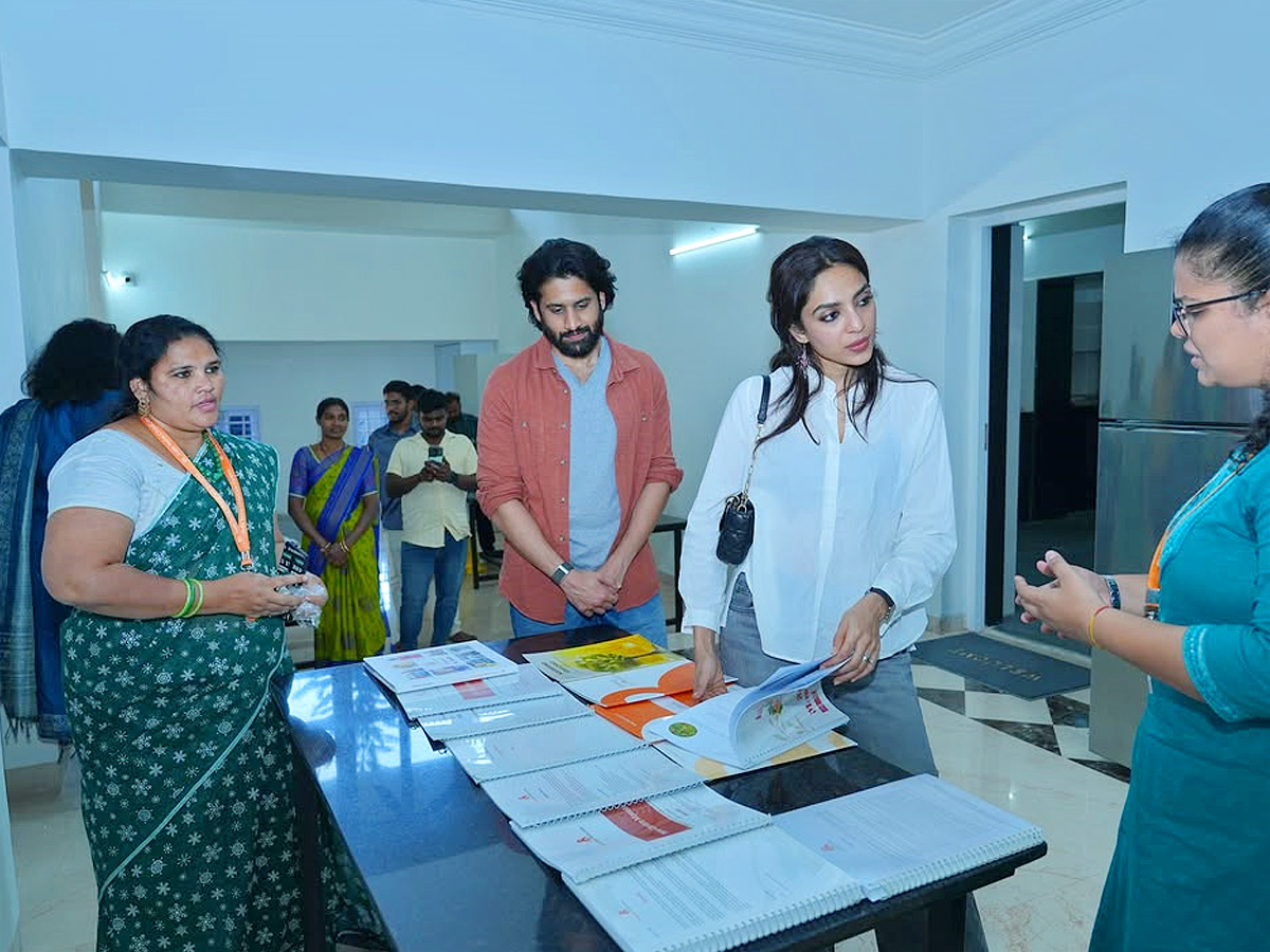 Naga Chaitanya And Sobhita Dhulipala spends time with cancer Children in Hyderabad Photos6