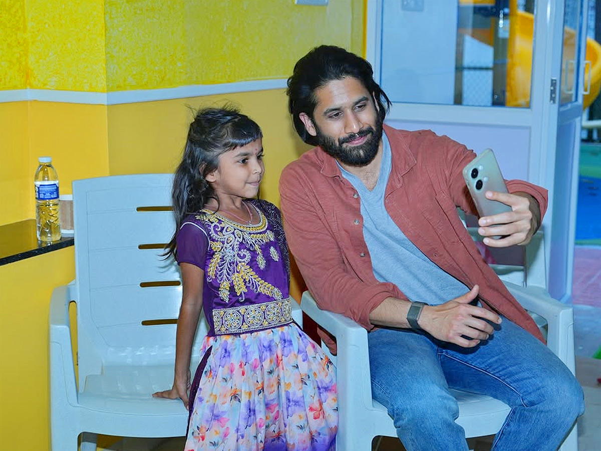 Naga Chaitanya And Sobhita Dhulipala spends time with cancer Children in Hyderabad Photos9