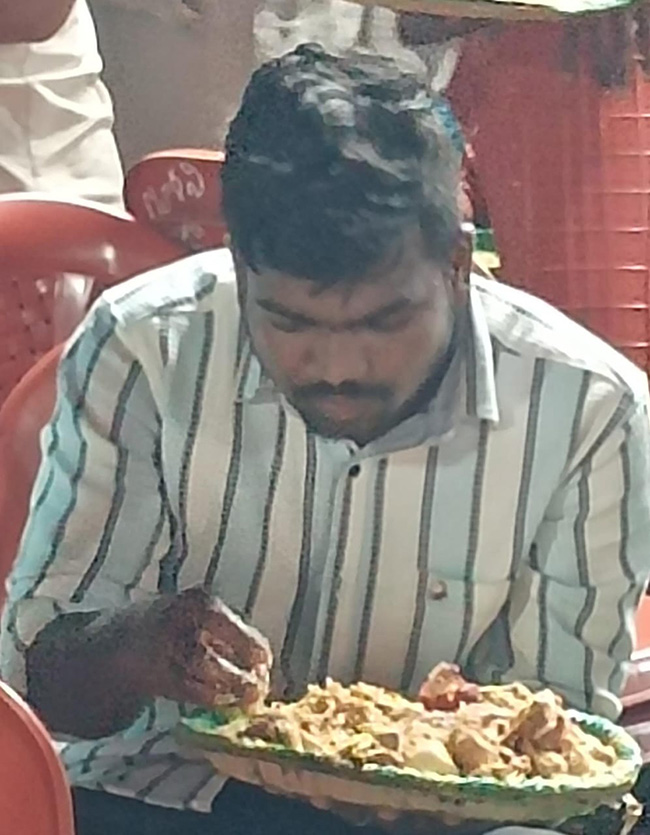 Free Distribution Of Chicken Dishes In Guntur, Photos Goes Viral13