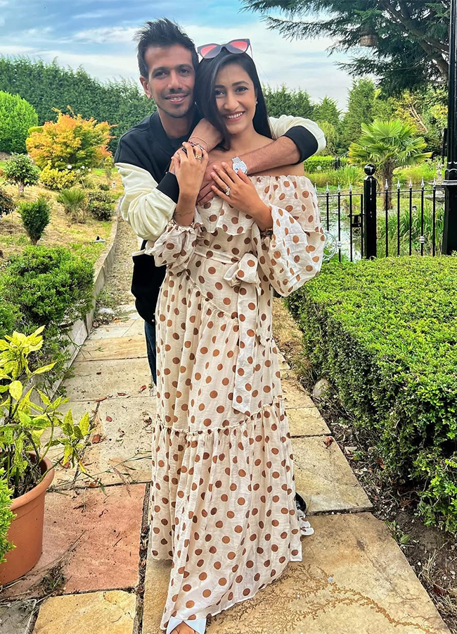 Yuzvendra Chahal and Dhanashree Verma On Trending Photos17