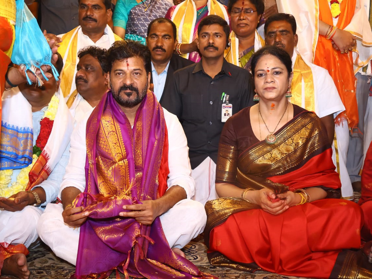 CM Revanth Reddy Inaugurates Yadadri Golden Vimana Gopuram: Photos14