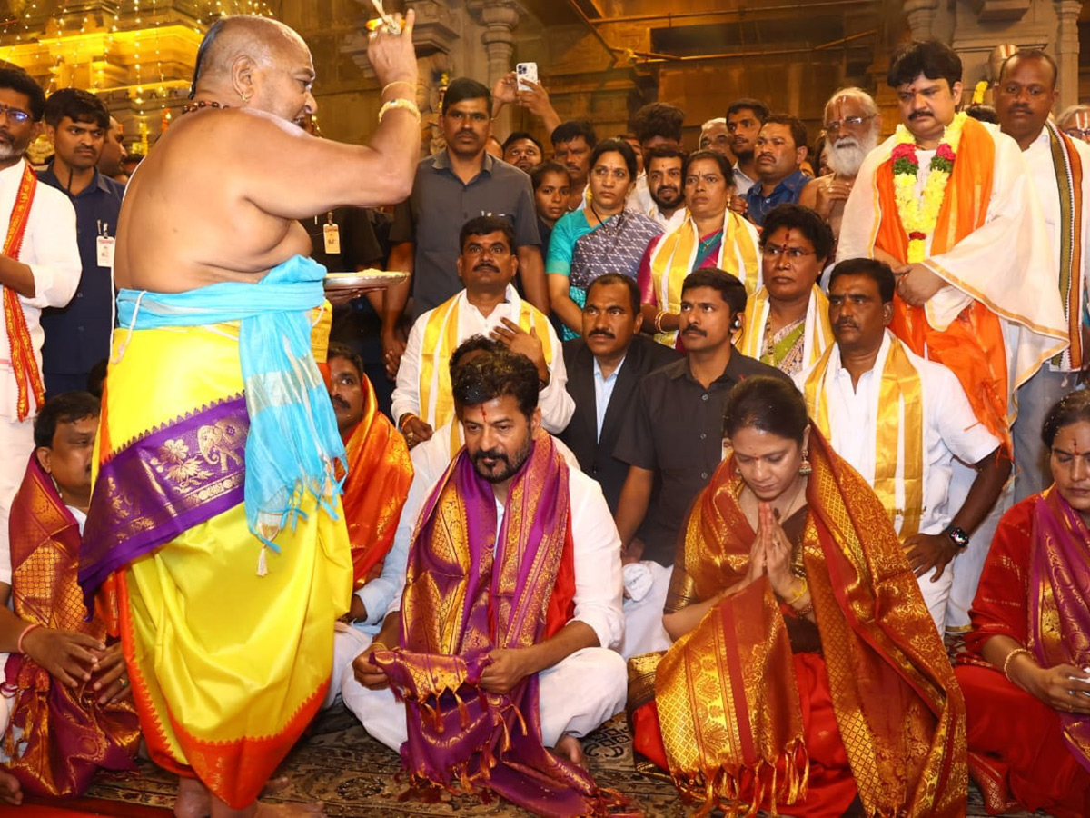 CM Revanth Reddy Inaugurates Yadadri Golden Vimana Gopuram: Photos16