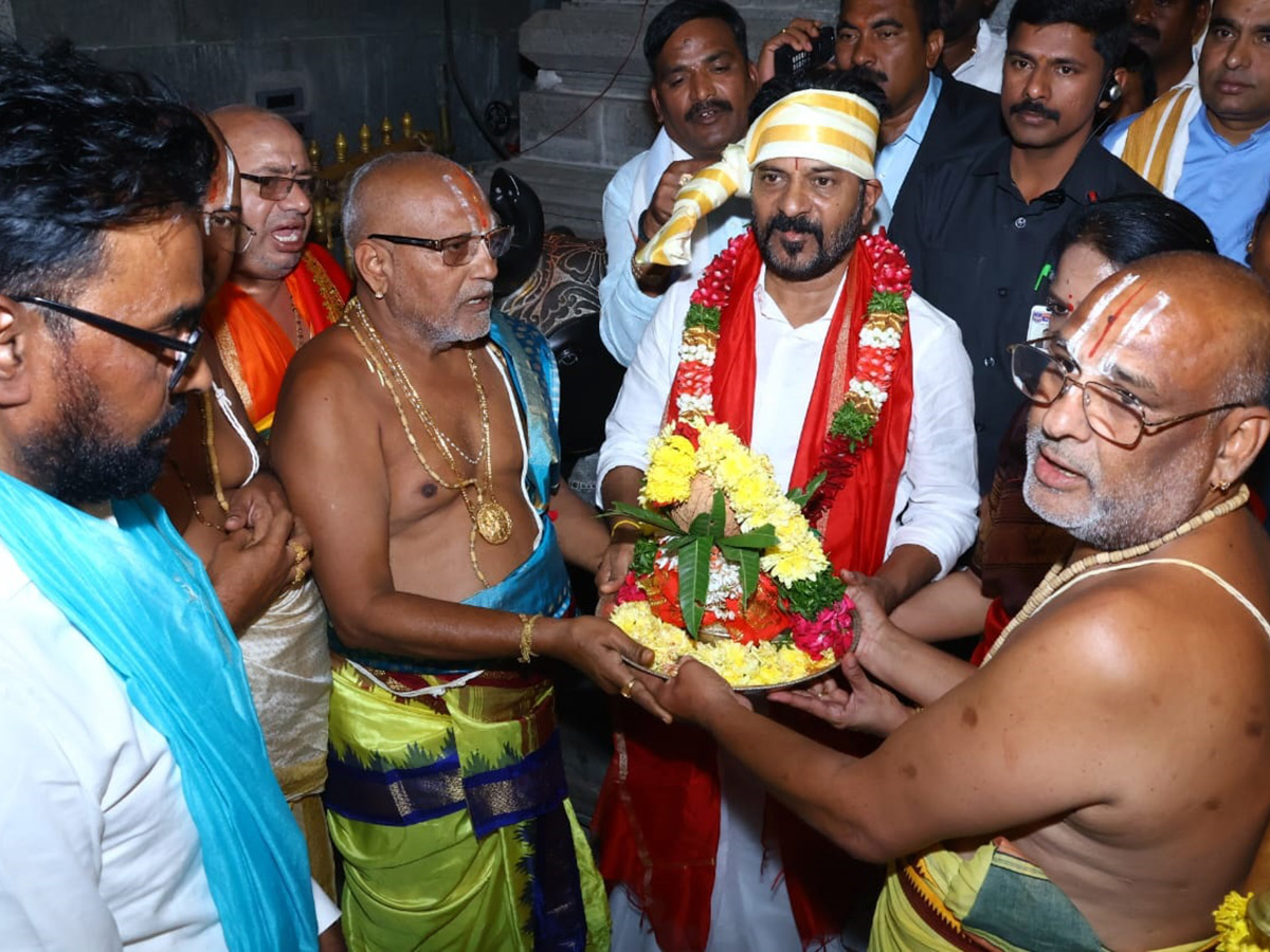 CM Revanth Reddy Inaugurates Yadadri Golden Vimana Gopuram: Photos2