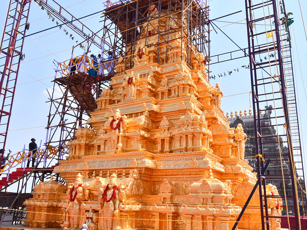 CM Revanth Reddy Inaugurates Yadadri Golden Vimana Gopuram: Photos5