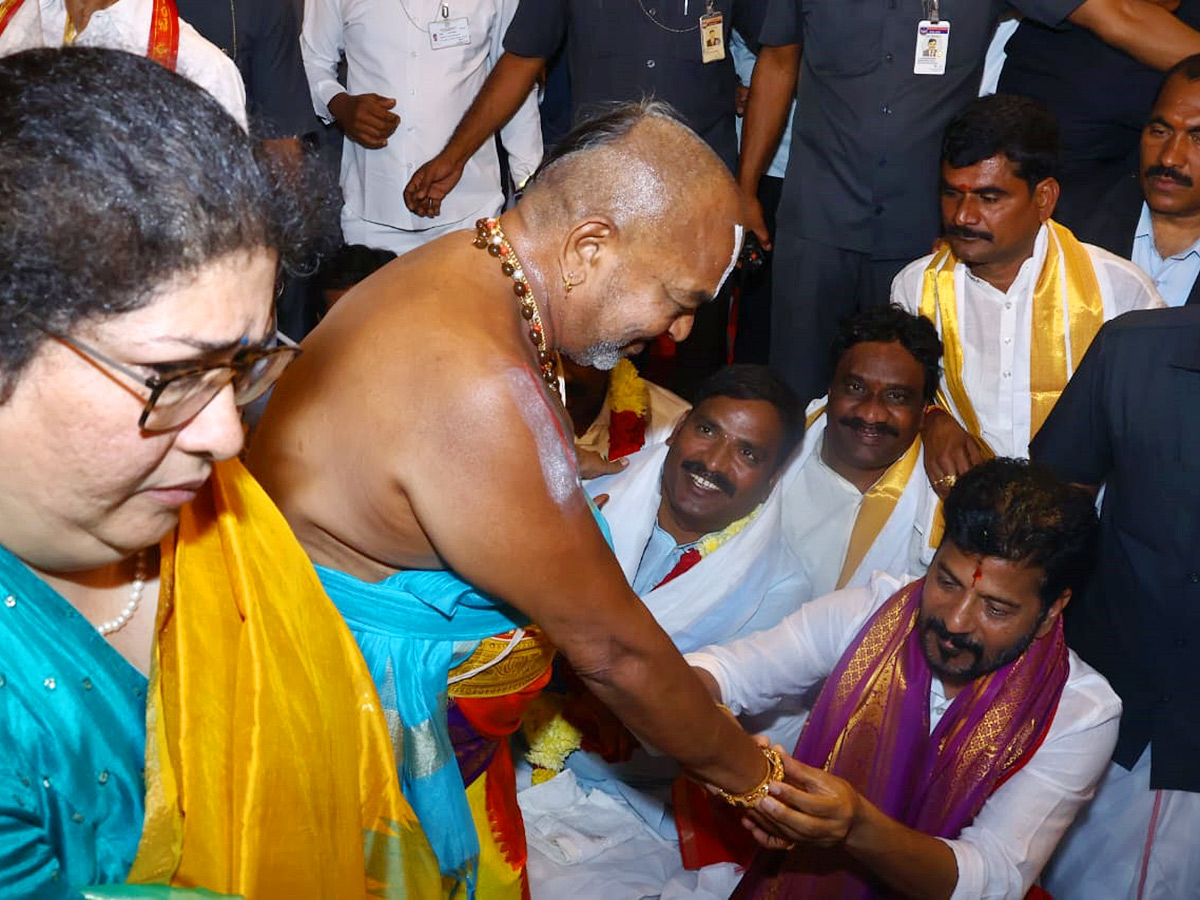 CM Revanth Reddy Inaugurates Yadadri Golden Vimana Gopuram: Photos8