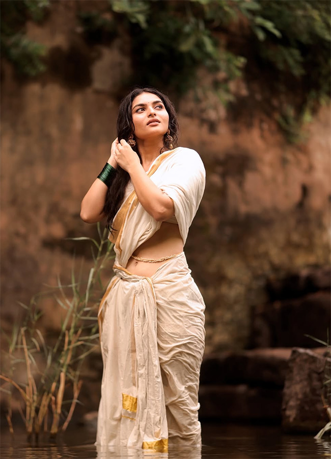 Dragon Movie Actress Kayadu Lohar Full Details19