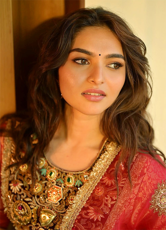 Dragon Movie Actress Kayadu Lohar Full Details7