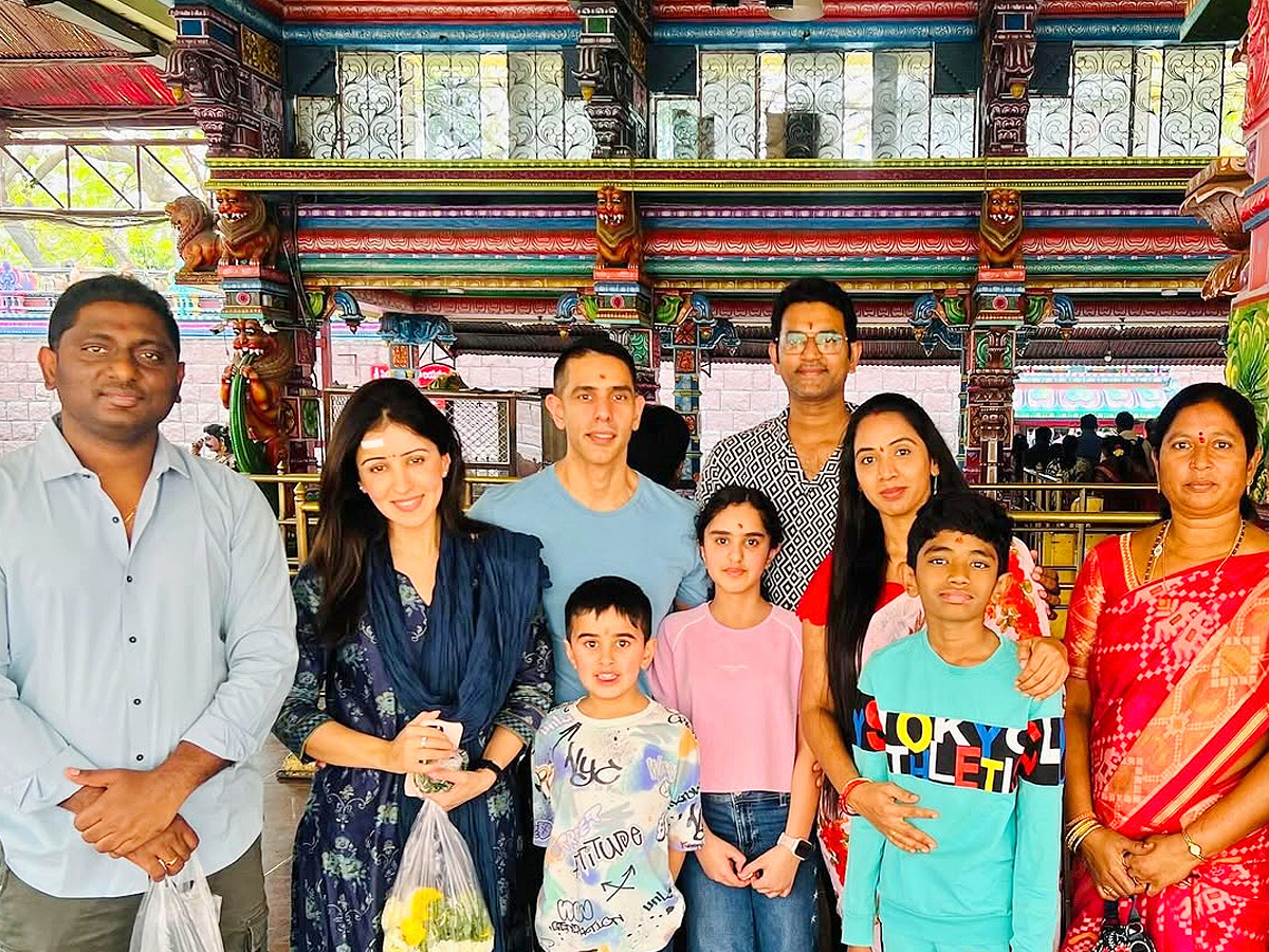 Manmadhudu Actress Anshu Family Visits Sri Peddamma Temple At Hyderabad7