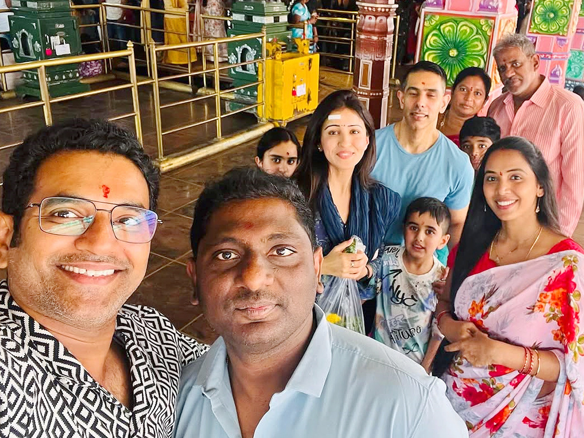 Manmadhudu Actress Anshu Family Visits Sri Peddamma Temple At Hyderabad9