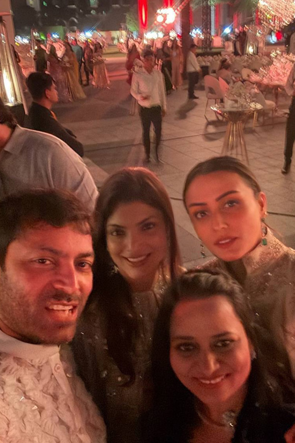 Namrata Shirodkar References RRR while posting pics with Ram Charan, Jr NTR from wedding in Abu Dhabi Photos8