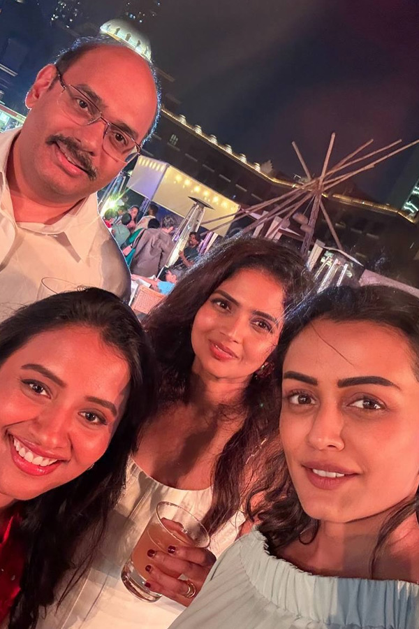 Namrata Shirodkar References RRR while posting pics with Ram Charan, Jr NTR from wedding in Abu Dhabi Photos12