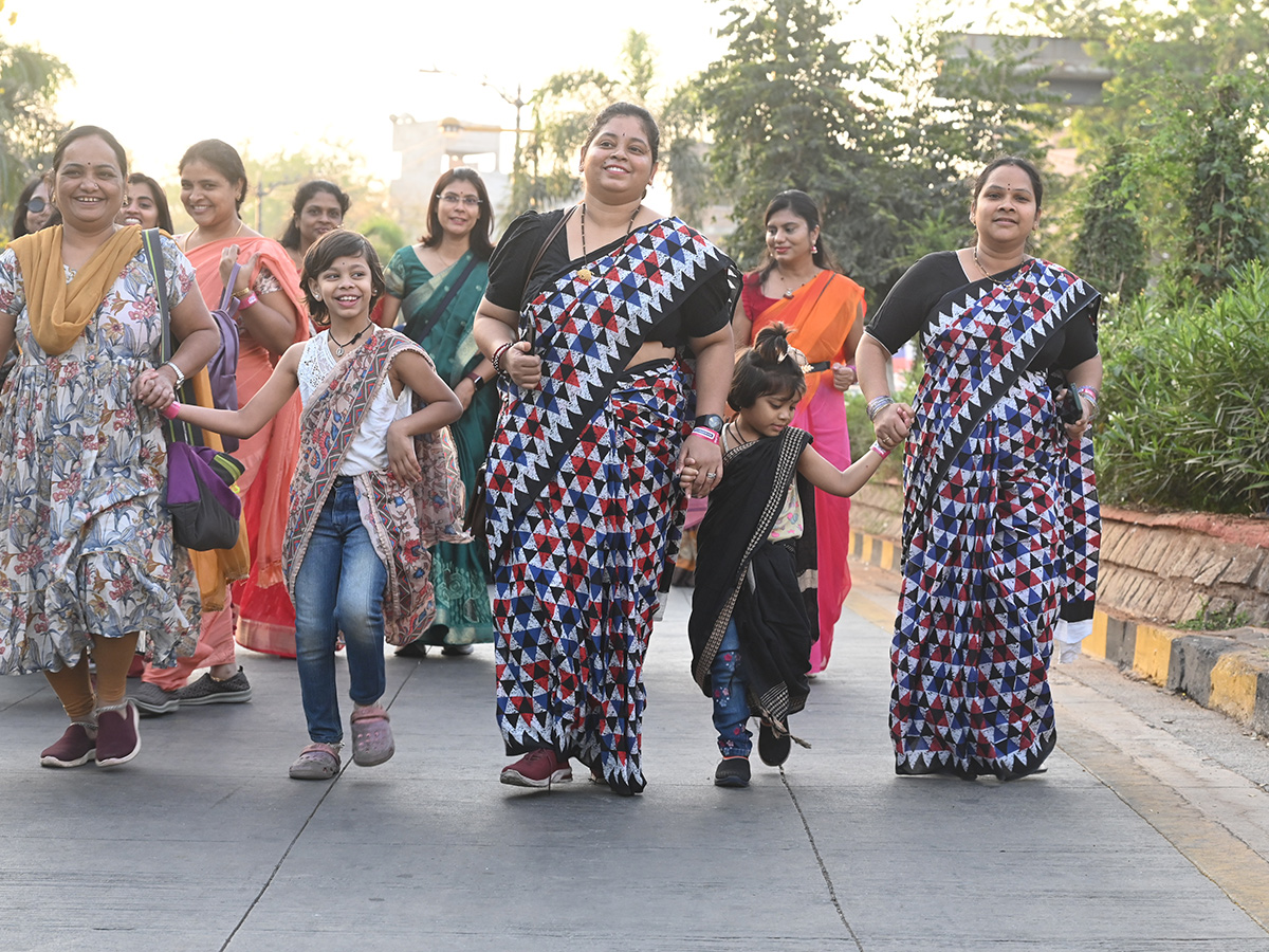 Taneira Saree Run Hyderabad 2025 Photos20