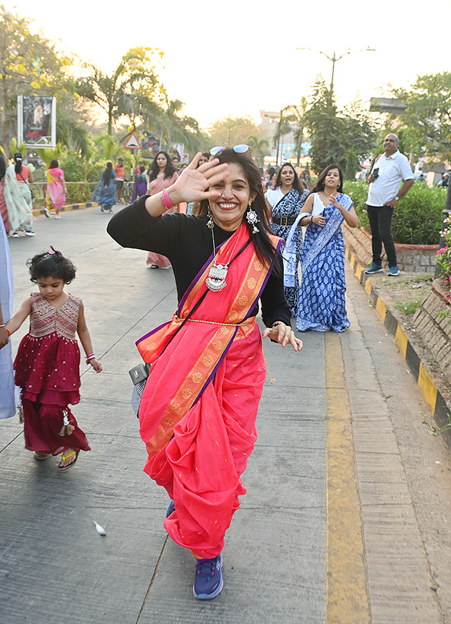 Taneira Saree Run Hyderabad 2025 Photos24