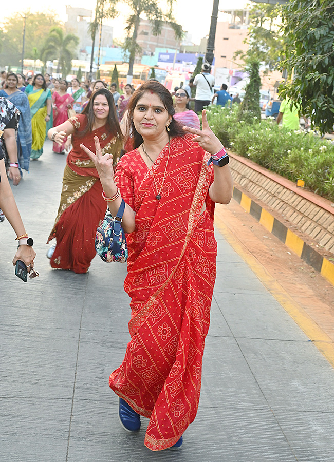 Taneira Saree Run Hyderabad 2025 Photos34